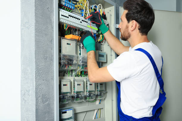 Best Circuit Breaker Repair  in La Verne, CA